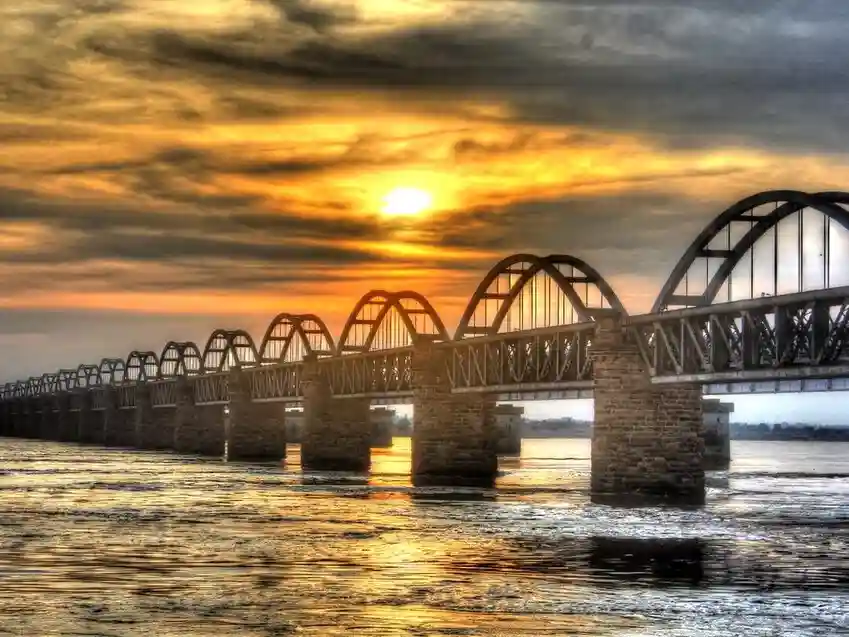 Famous Places in Rajahmundry to visit with Friendschat