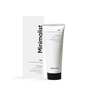 minimalist sunscreen spf 50 pa++++ | clinically tested in us (in vivo) | lightweight with multi vitamins | no white cast | broad spectrum | for women & men | 30g (pack of 1)